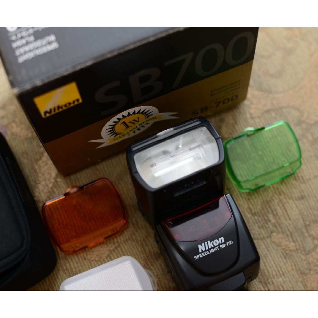 Flash Nikon SB 700 Like New