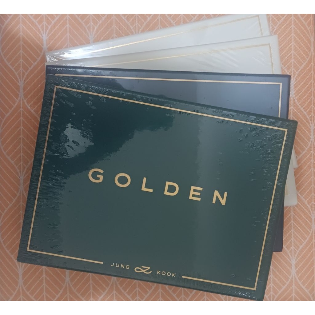 Album BTS Golden (Sealed)