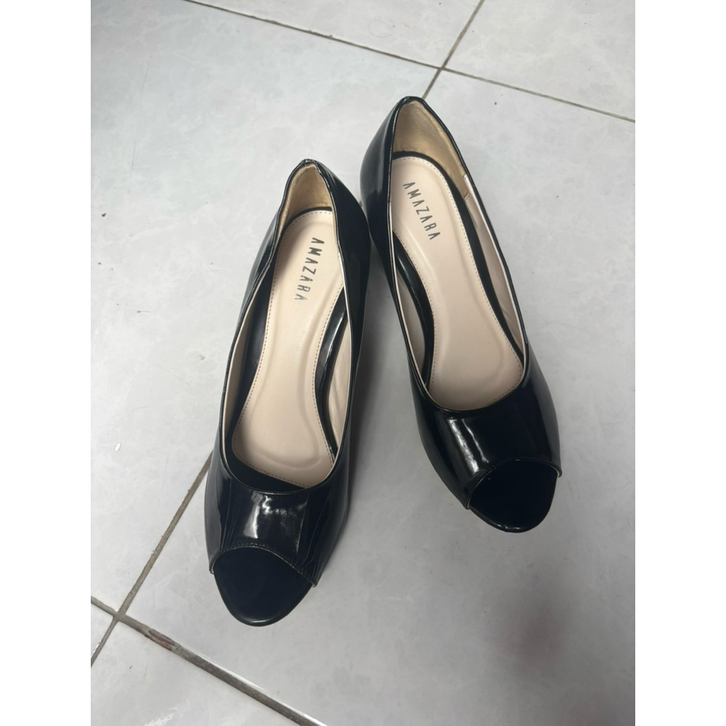[PRELOVED] Block Heels Hitam Amazara