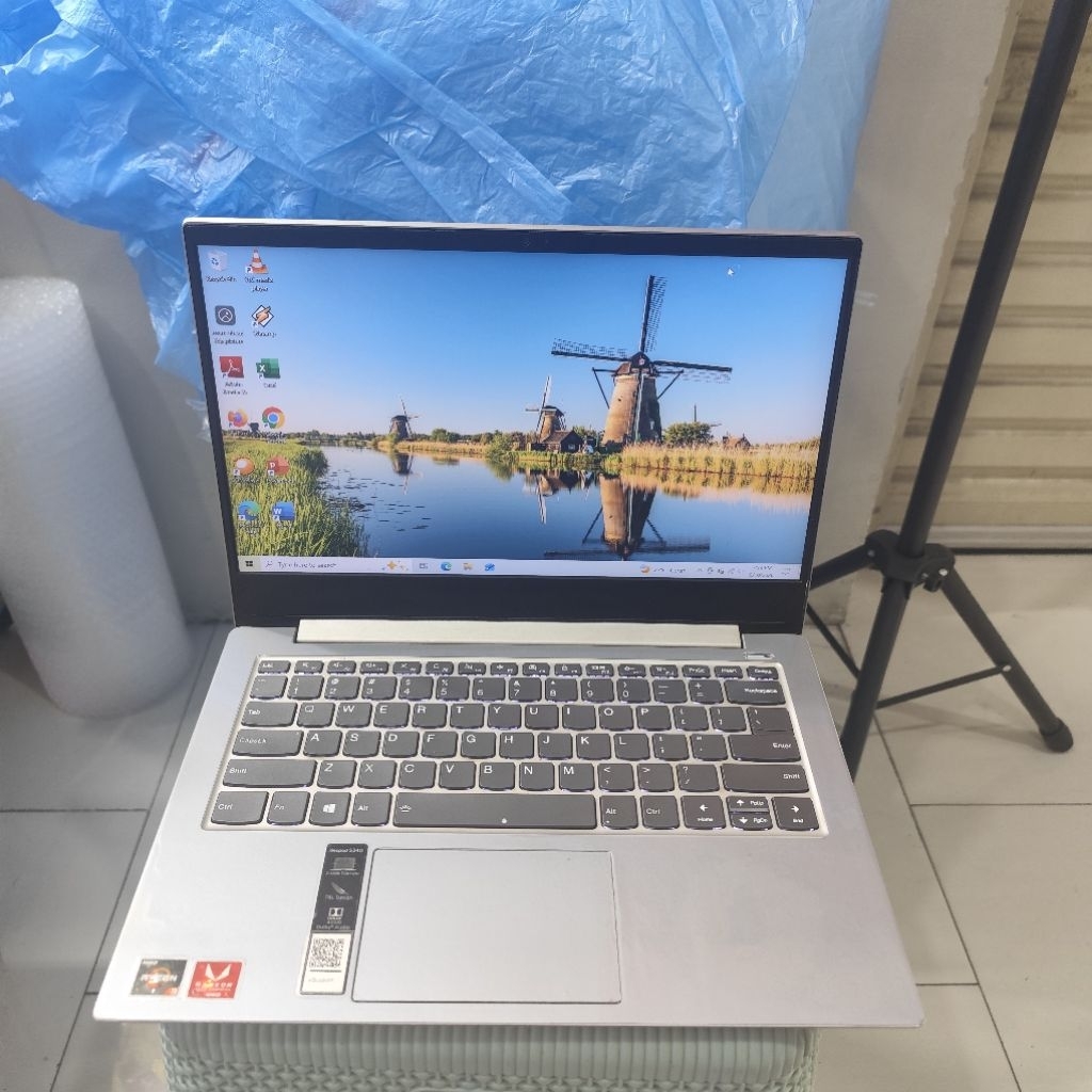 Laptop 2nd Lenovo S340 AMD Ryzen 3 3200U Ram 8GB SSD 512GB