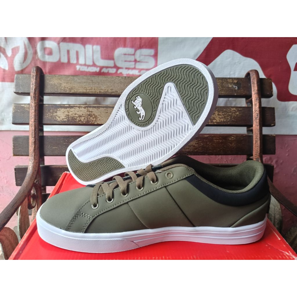 Sepatu Pria LONSDALE Original Green