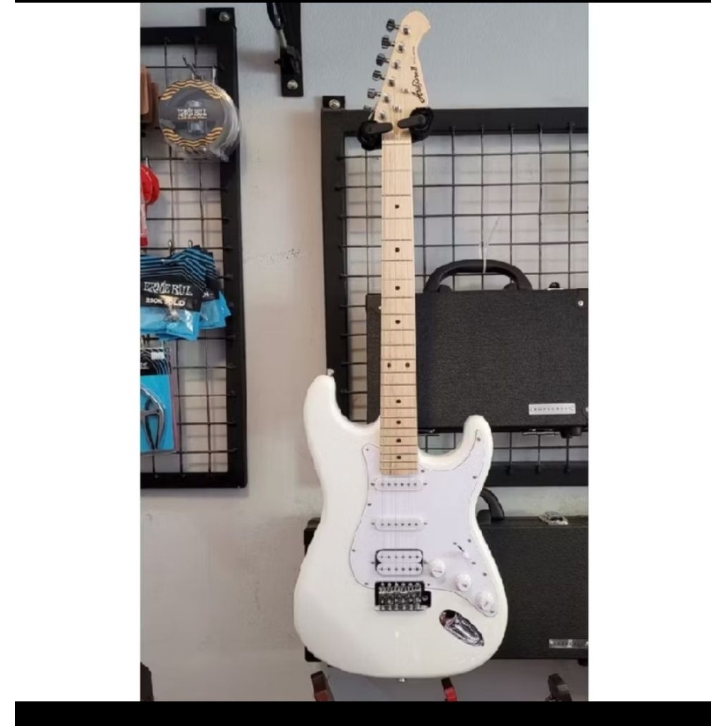 Aria Pro II STG 004/M Stratocaster Electric Guitar white  sonic blue surf green