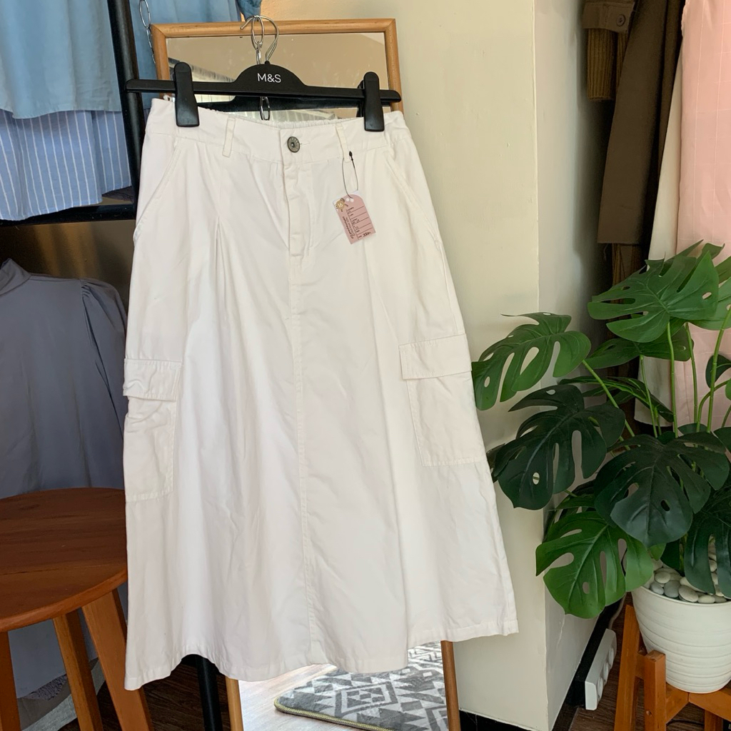 rok bahan jeans brand EXIT