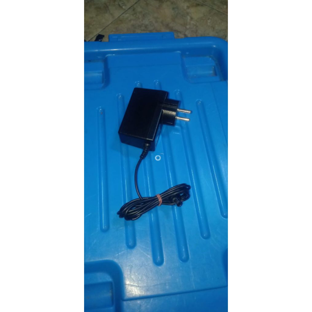ADAPTOR MONITOR LG AC ADAPTOR 19V 1.3A