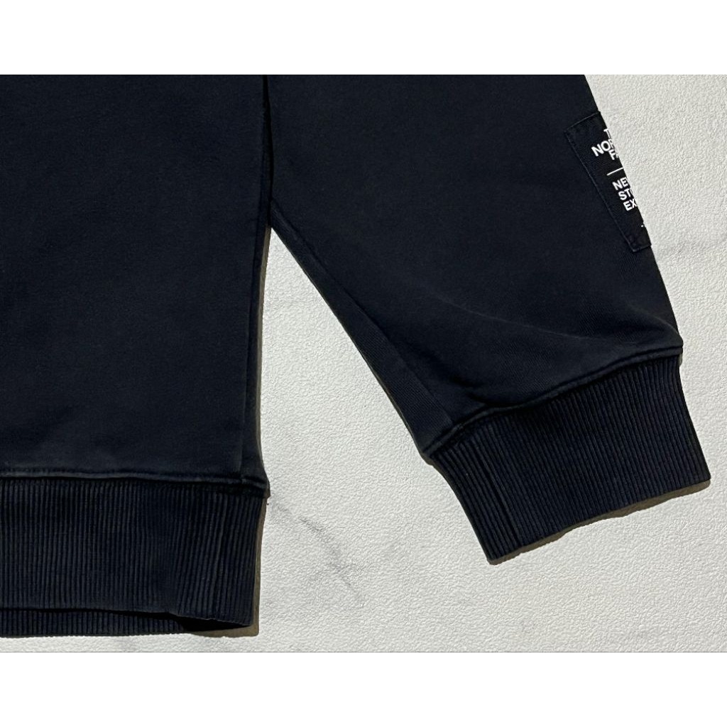 Crewneck tnf