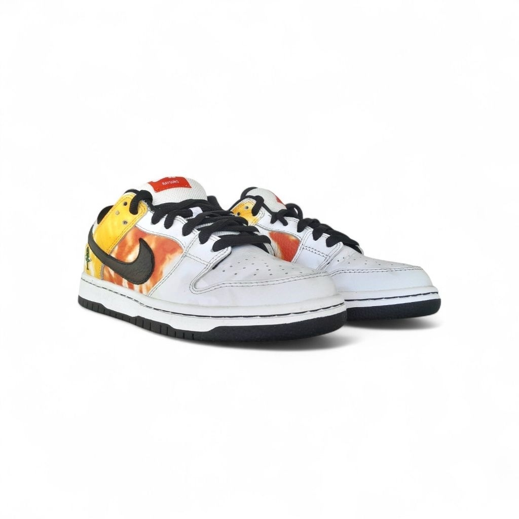 SEPATU NIKE SB DUNK LOW TIE-DYE RAYGUN WHITE *cek deskripsi produk*