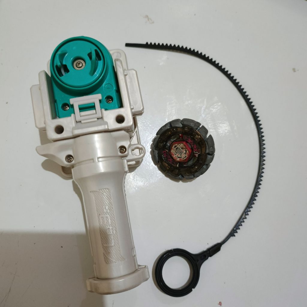 preloved beyblade takara tomy mainan gangsing gasing anak