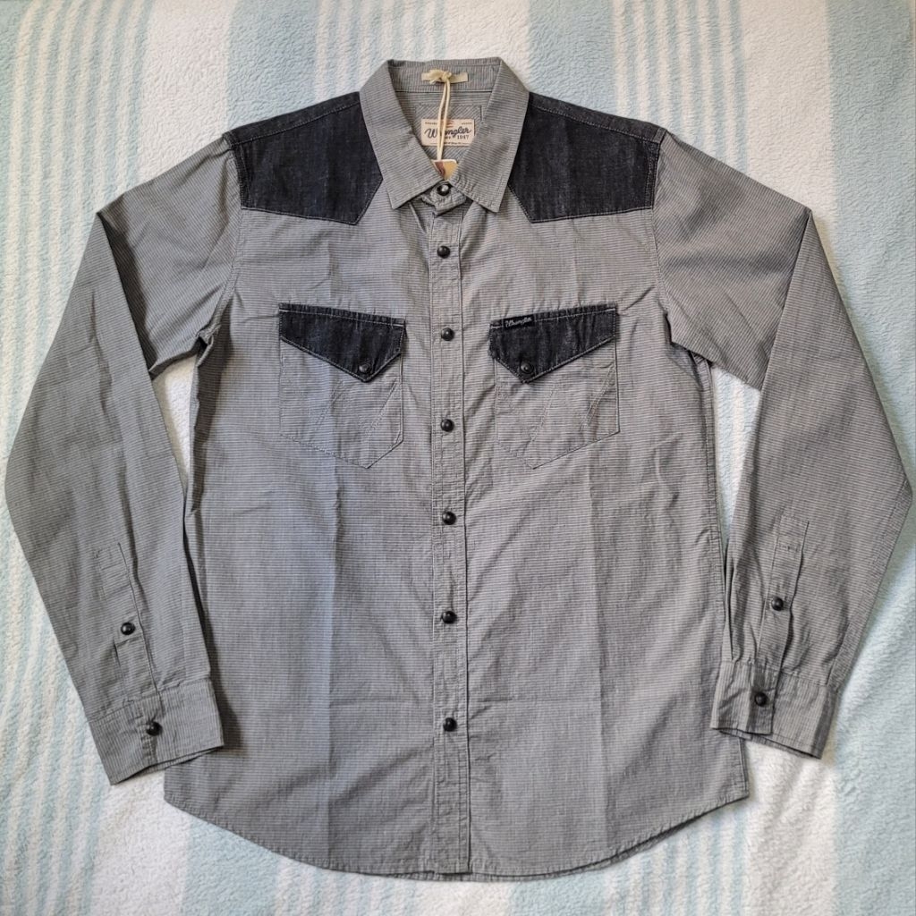 Preloved Kemeja Pria Wrangler Long Sleeve Western Snap Shirt - Grey Denim