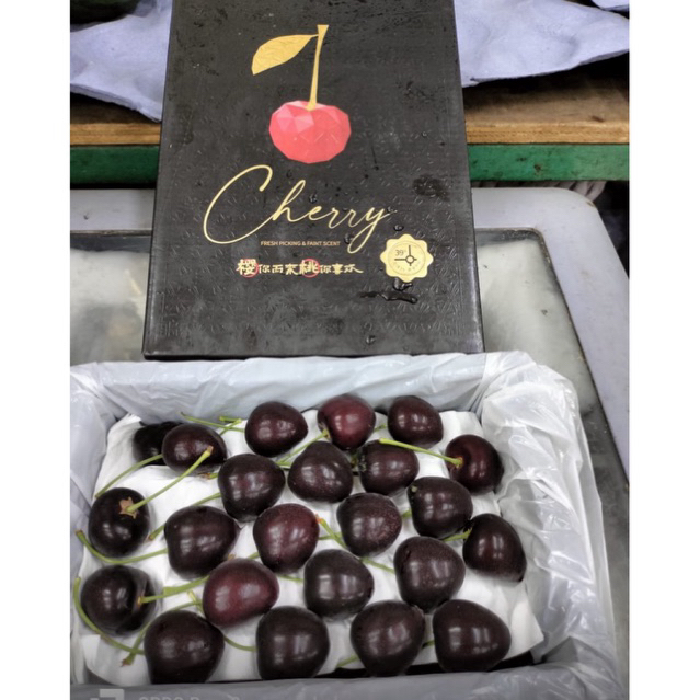 Buah Cherry Merah Import Fresh 1kg / Buah Cherry Segar Per Box