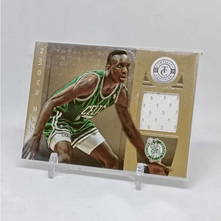 ORIGINAL Kartu Basket NBA 2013 PANINI Totally Certified Dee Brown Authentic Jersey Patch Celtics Leg