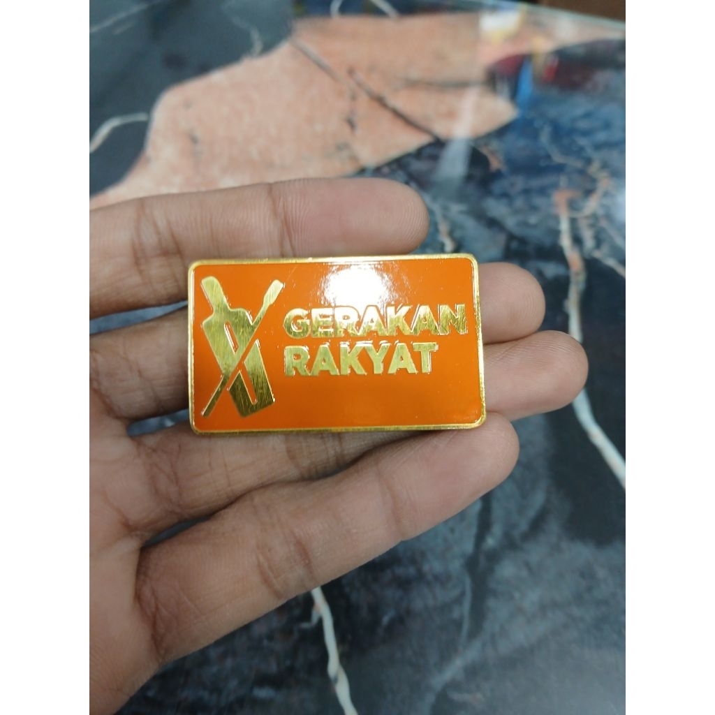 PIN ORMAS GERAkAN RAKYAT kuningan ECHING PAKAI MAGNET