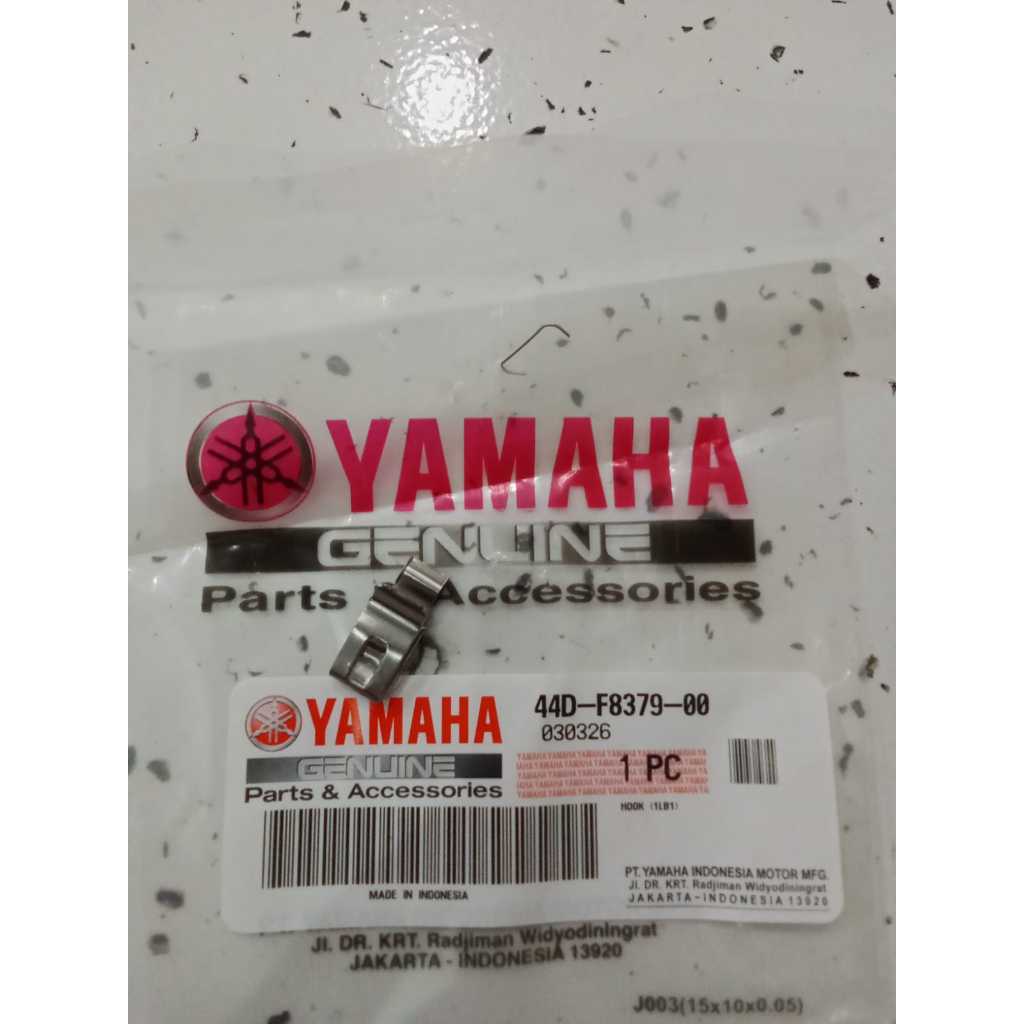 44D-F8379-00_Klip Clip Dudukan Dasi Visor Yamaha NMax 150