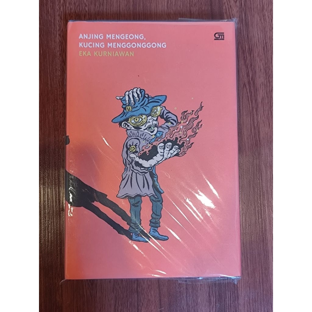 (preloved) anjing mengeong kucing menggonggong - Eka Kurniawan