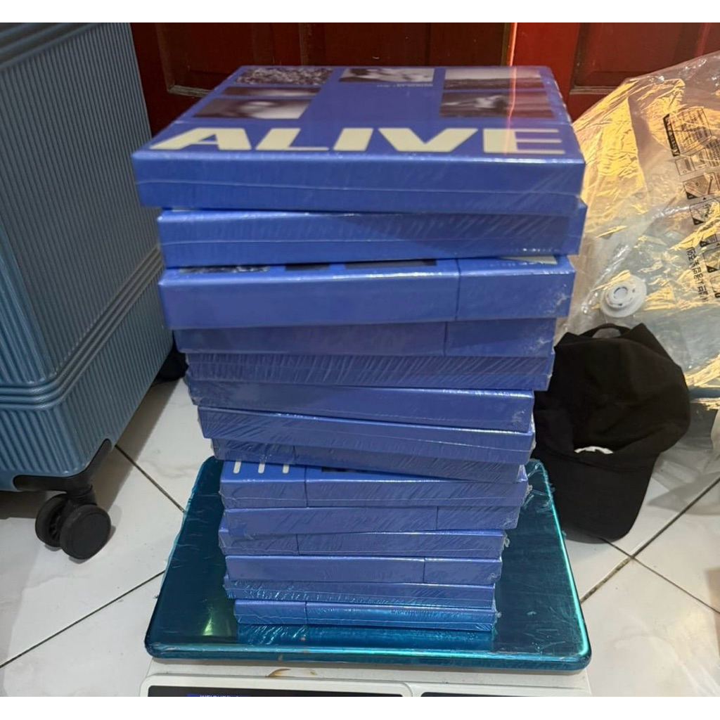 READY STOCK DONGHAE 1st ALBUM ALIVE PHOTOBOOK VER SEALED