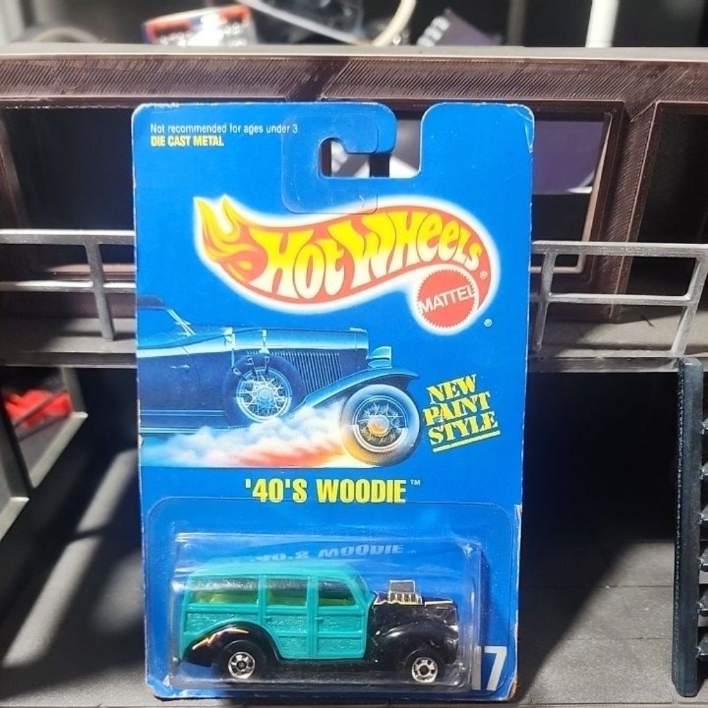 Hot Wheels Woodie blue card