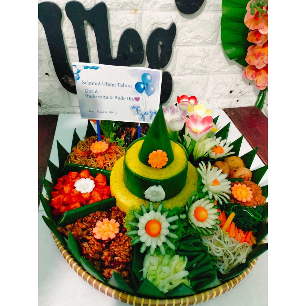 Tumpeng Nasi Kuning 30 porsi/Catering Semarang