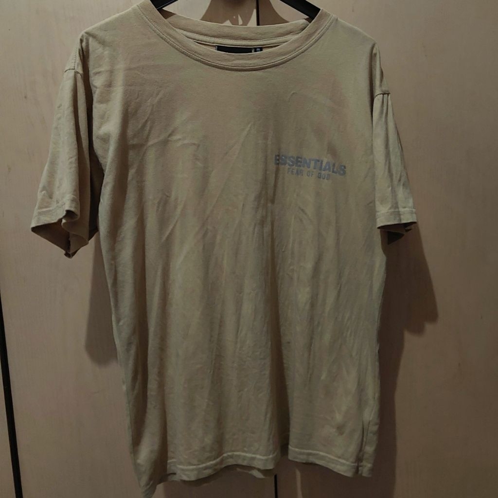 Kaos Essentials fashion second