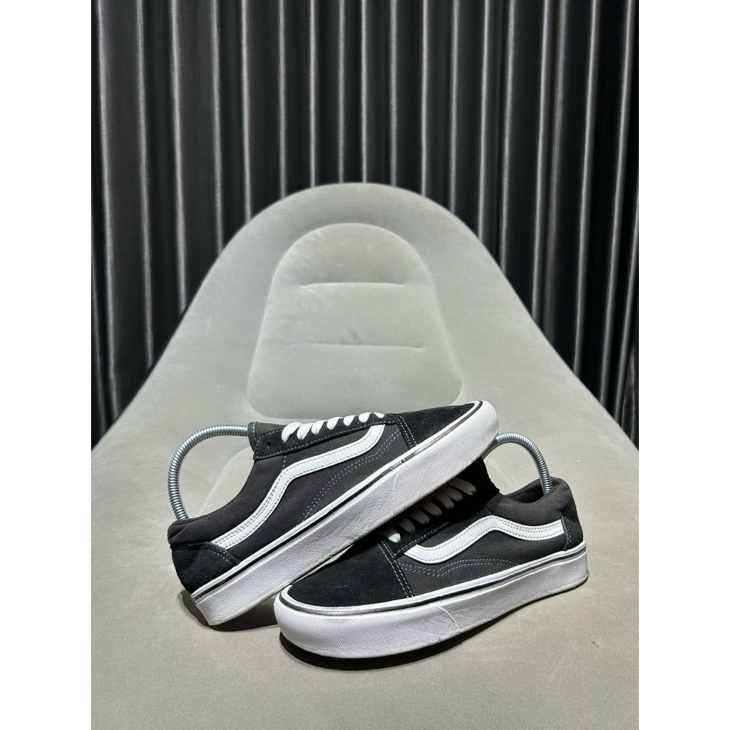 Vans old skool comfycush hitam putih size 39