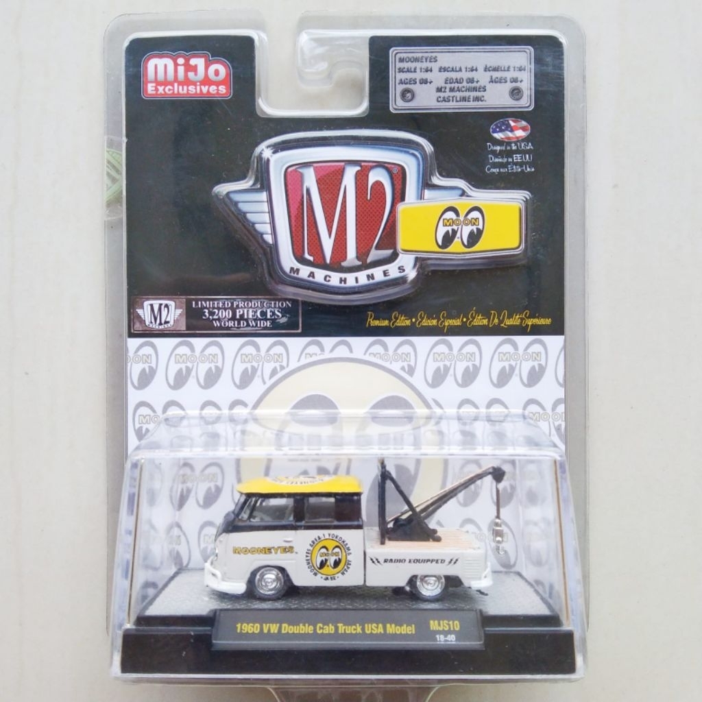 M2 Machines 1960 Volkswagen Pickup Tow Truck Mooneyes