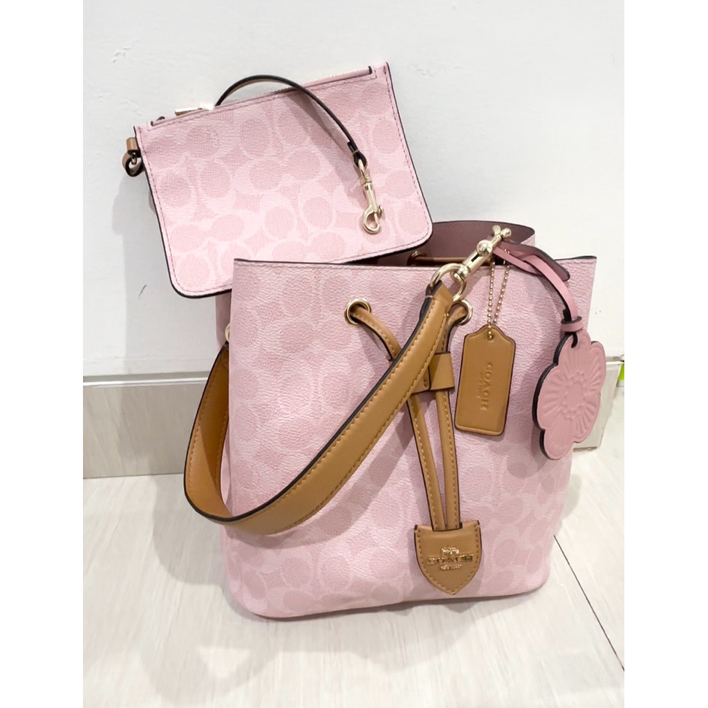 Coach Rowan Bucket PINK