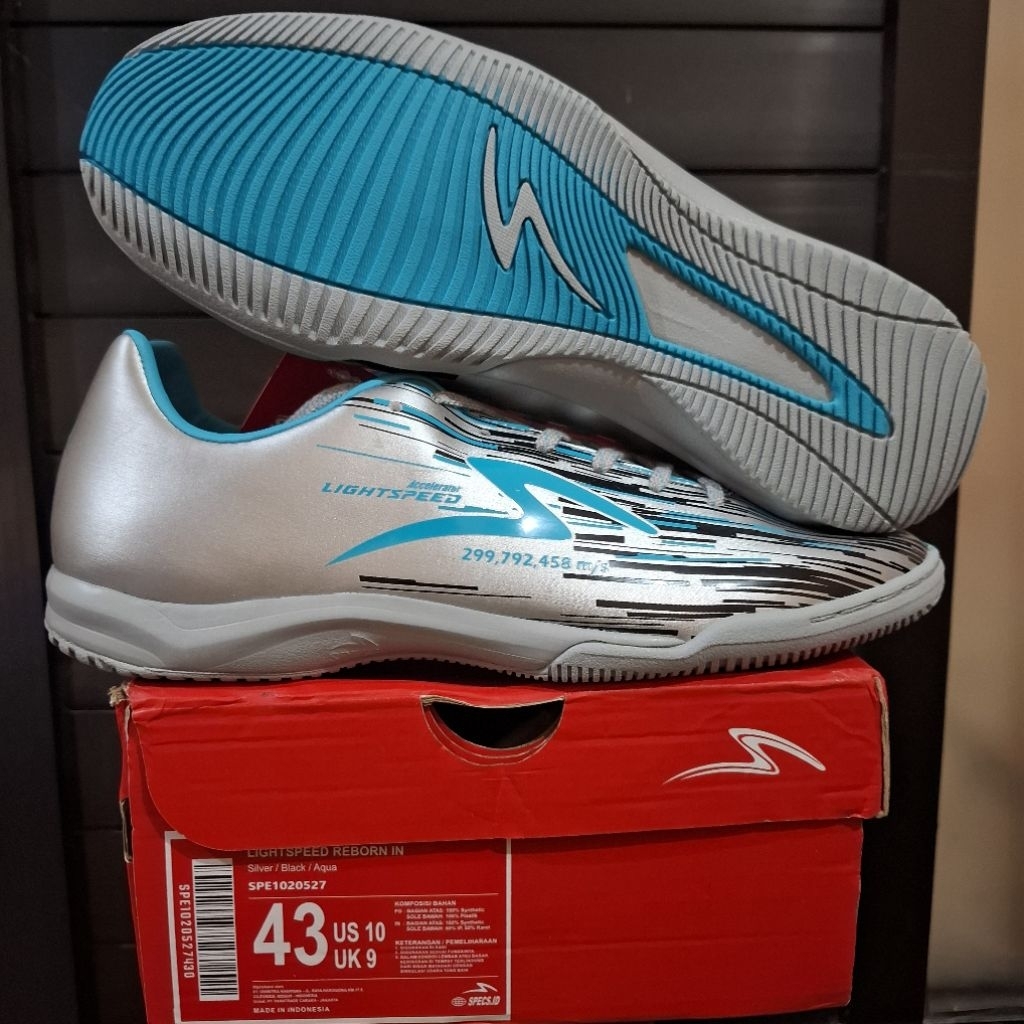 Sepatu Futsal Specs Lightspeed Reborn Silver