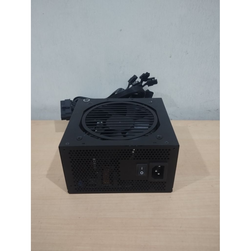 PSU pure antec 650watt 80+ gold semi modular