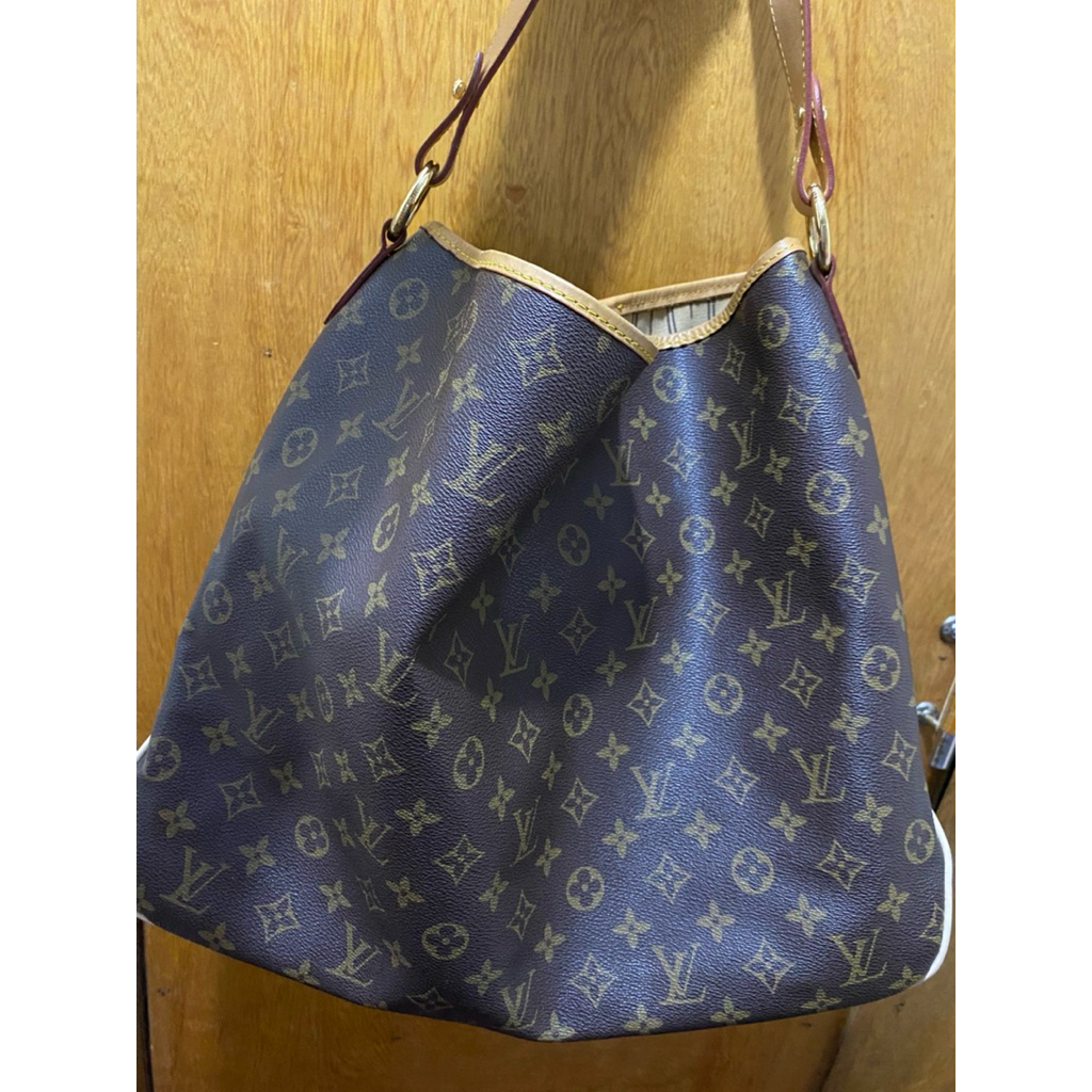 LV DELIGHTFUL HOBO