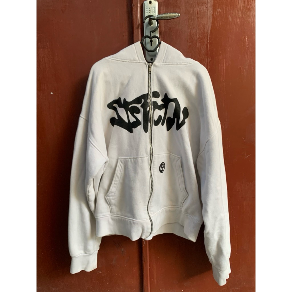 hoodie zipper satisfaction