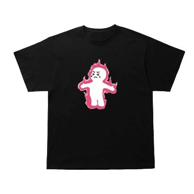 Kaos Distro Unik - Desain Siluet Api & Figur Kecil dalam Warna Hitam-Ungu