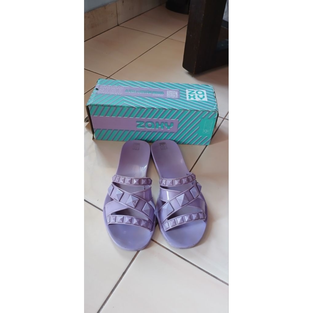 Preloved Sandal Zaxy