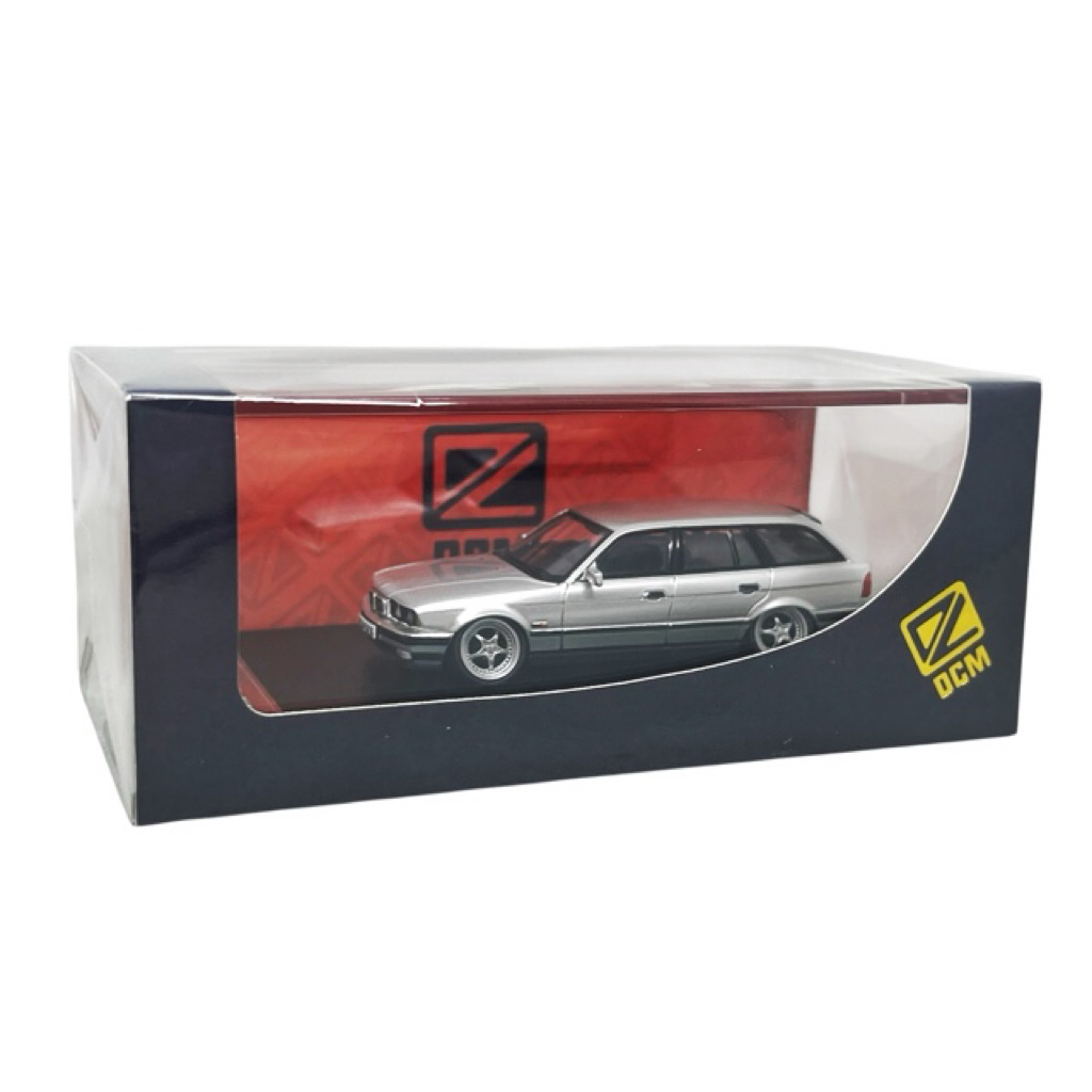 DCM 64 BMW E34 Travel Version Open Hood Silver