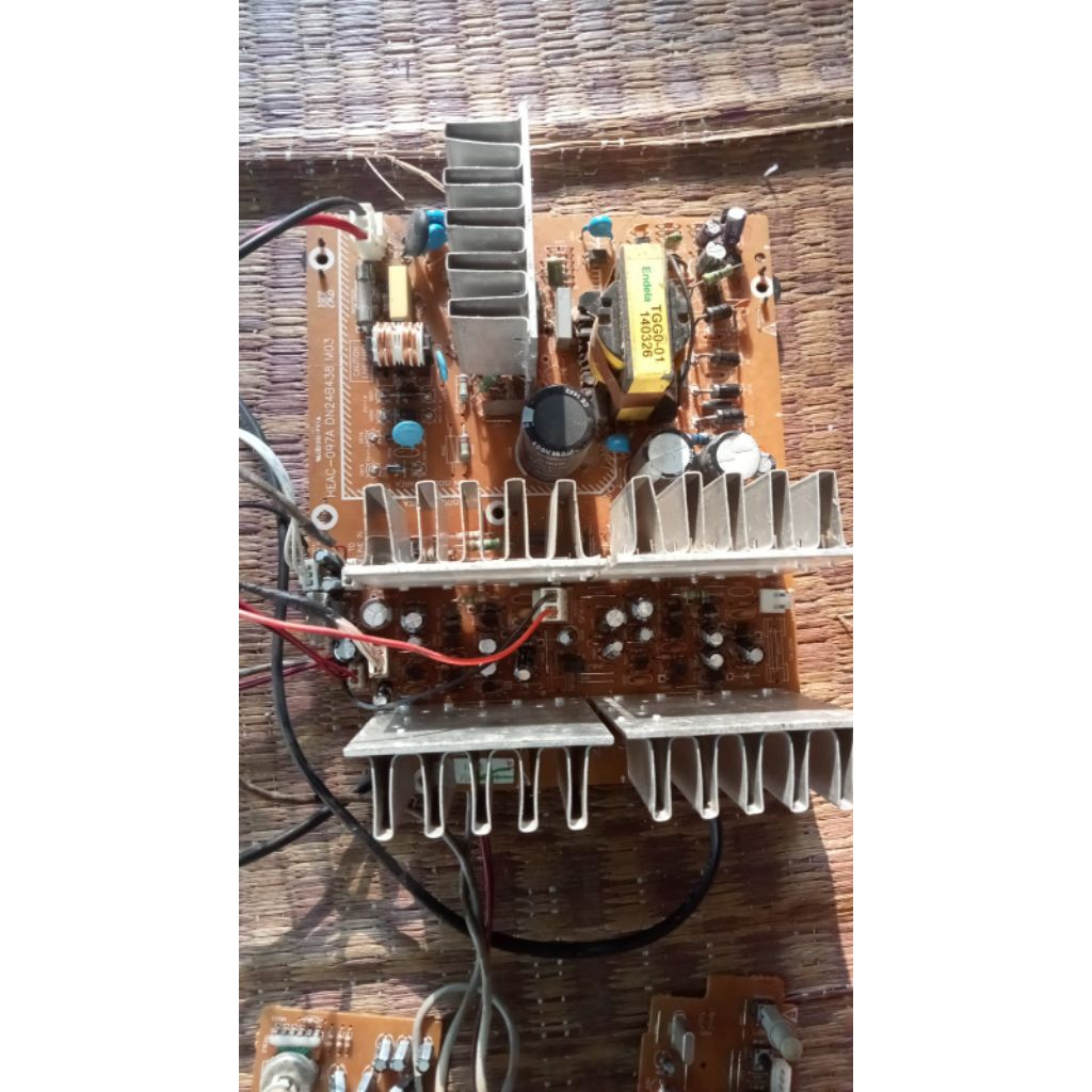 power salon aktif Polytron asli copotan normal bekas