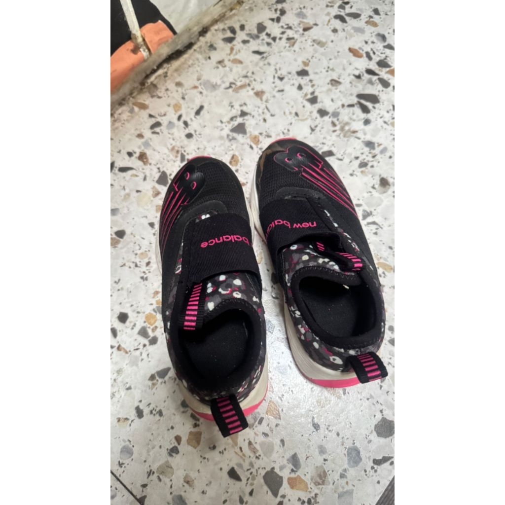 Sepatu Anak New Balance ORI- Preloved