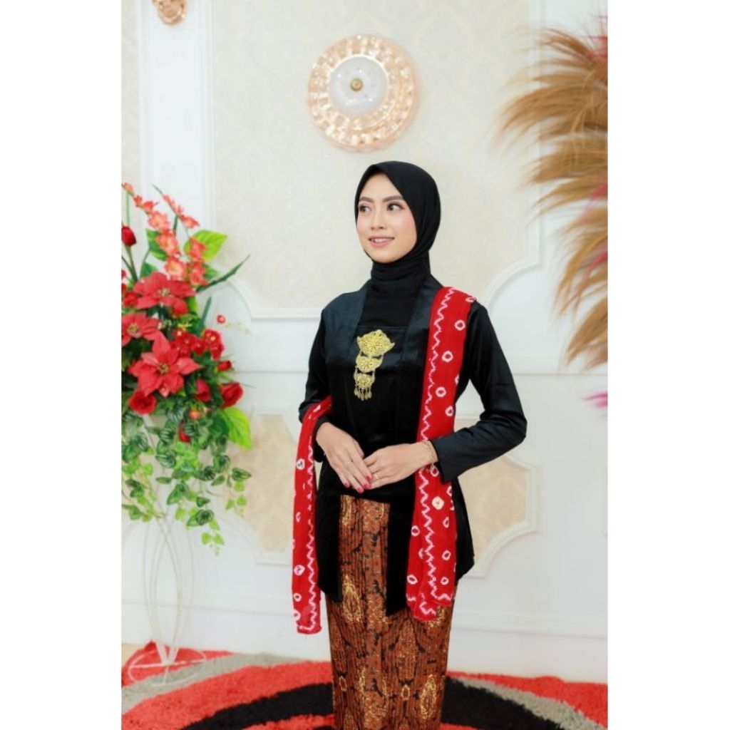 Set kebaya kutu baru  dewasa Bludru polos (Baju bludru+rok plisket+slendang+bros)