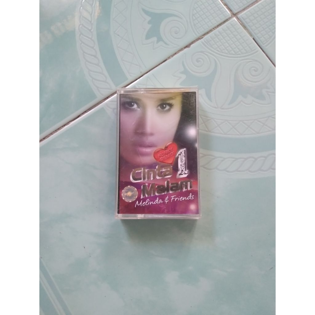 Kaset Melinda Cinta satu malam