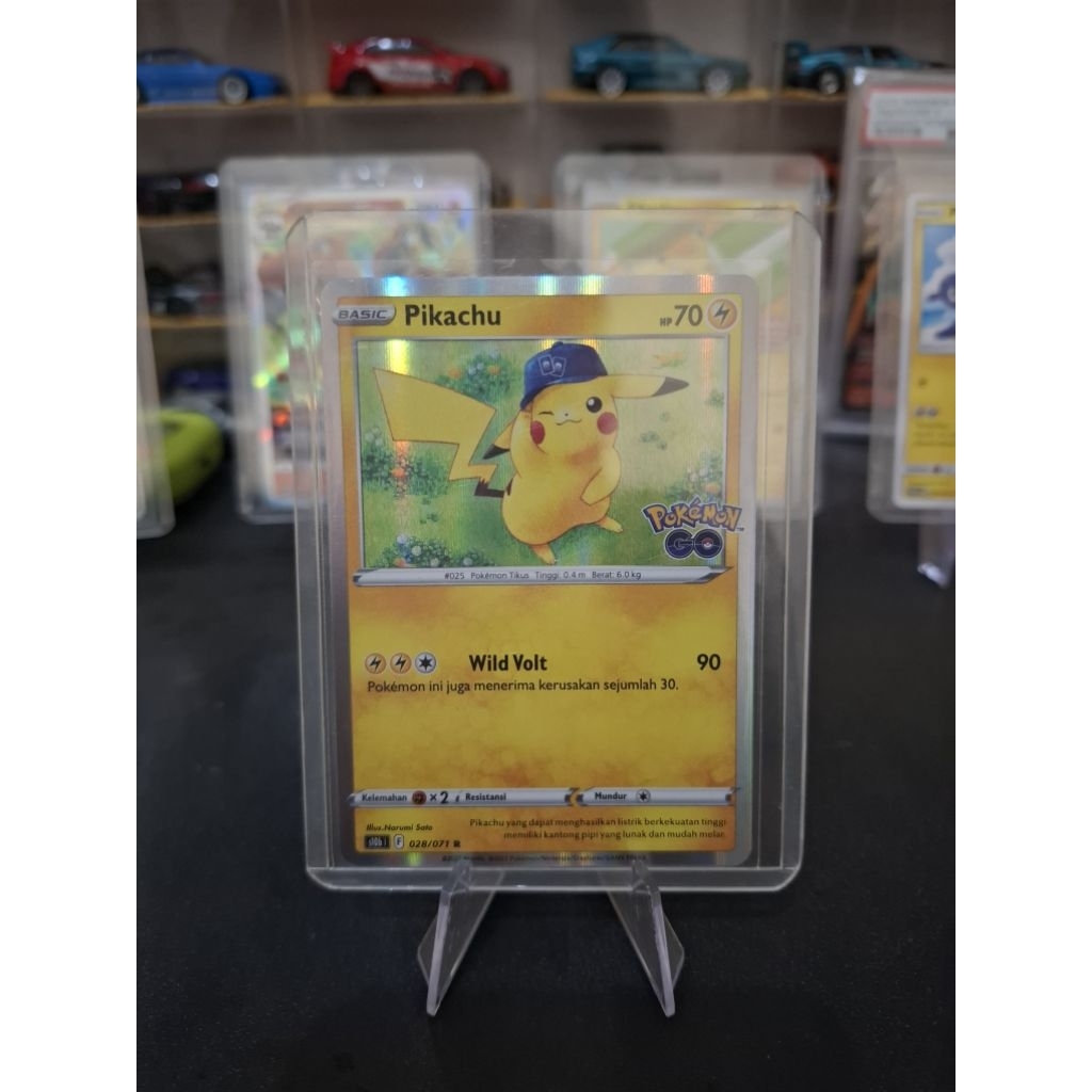 Kartu Pokemon Pikachu Holo Pokemon Go
