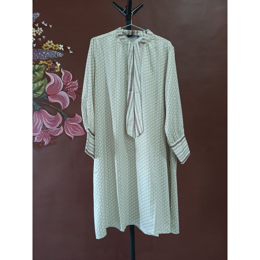 preloved elzatta tunik