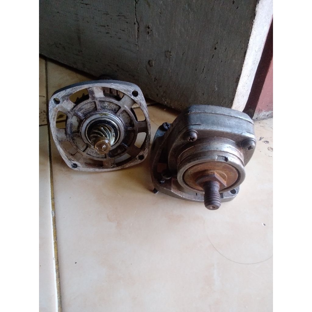 set kepala gerinda makita 9553B copotan