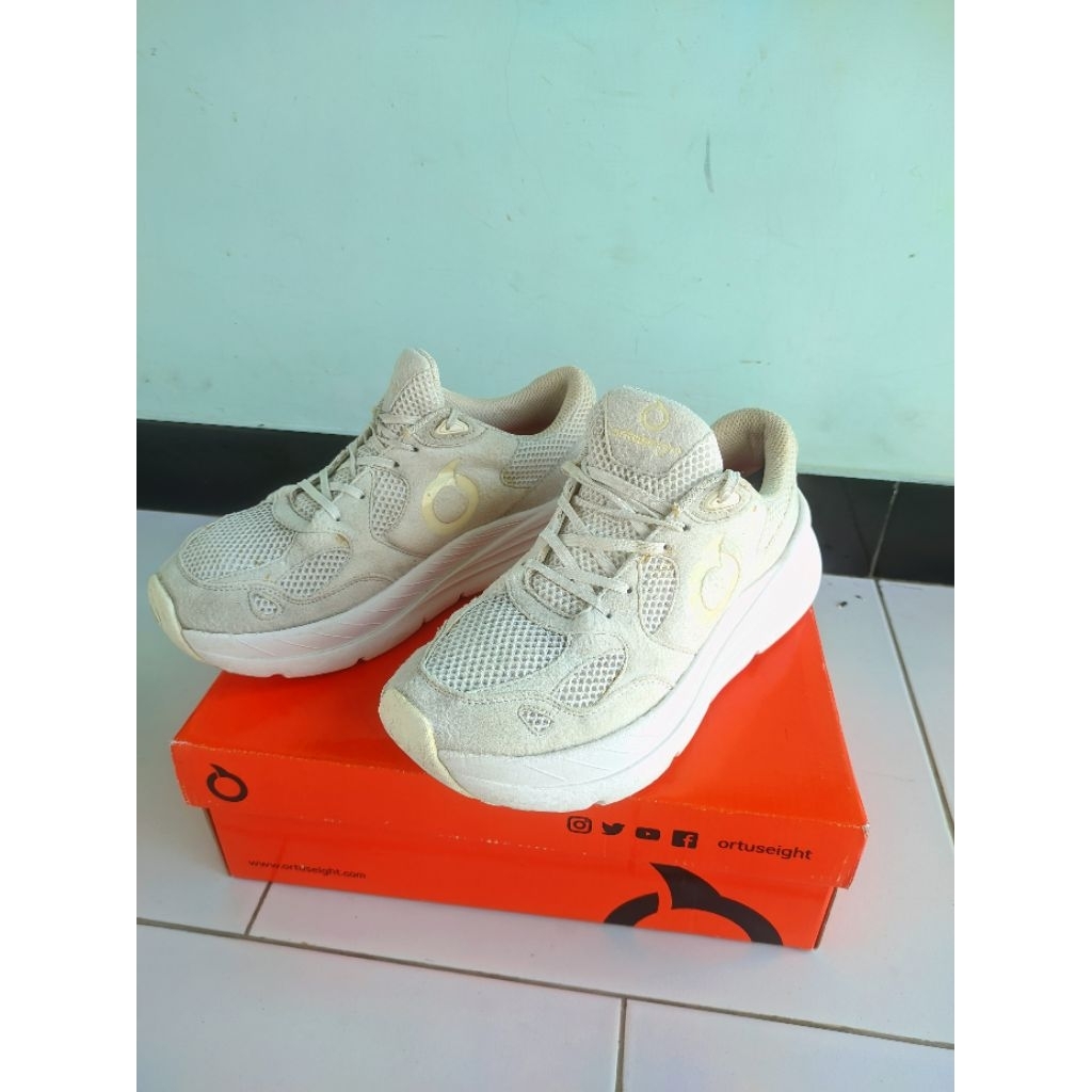 Sepatu Ortusseight Hyperblast brisbane second like new