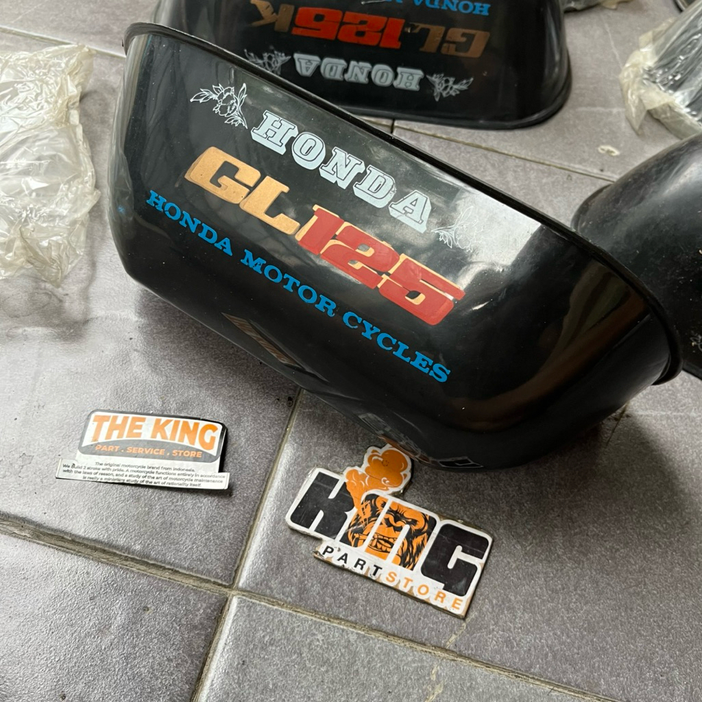 VISOR SPEEDOMETER PENUTUP SPIDOMETER HONDA GL100 GL125 COVER SPIDO PLASTIK NOS