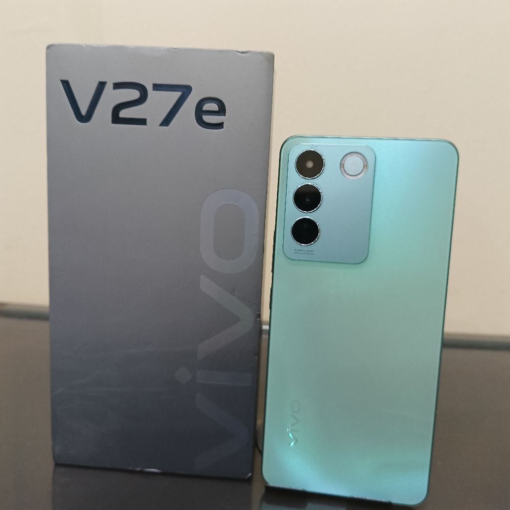 Handphone Vivo V27E Ram 12 256GB