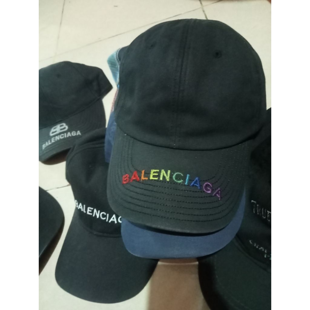 topi balenciaga second
