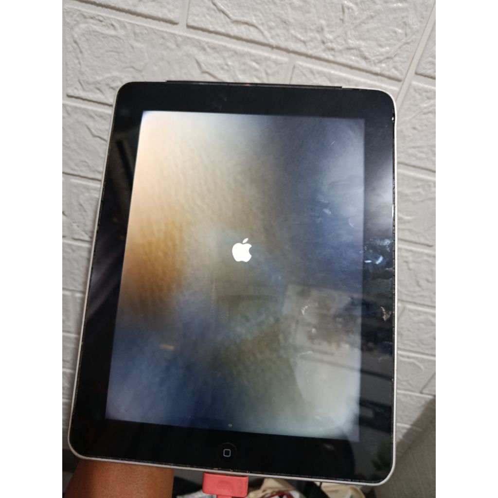IPAD A1337 LOGO BATRE DAN APPLE 32 GB