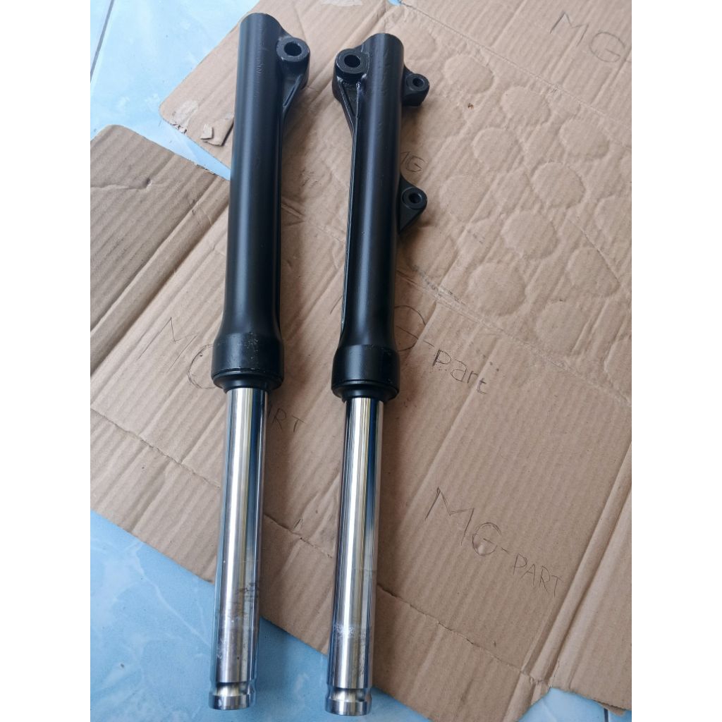 shock depan Honda Revo absolut as batem shock depan Honda Revo fit asli original sokbeker depan abso