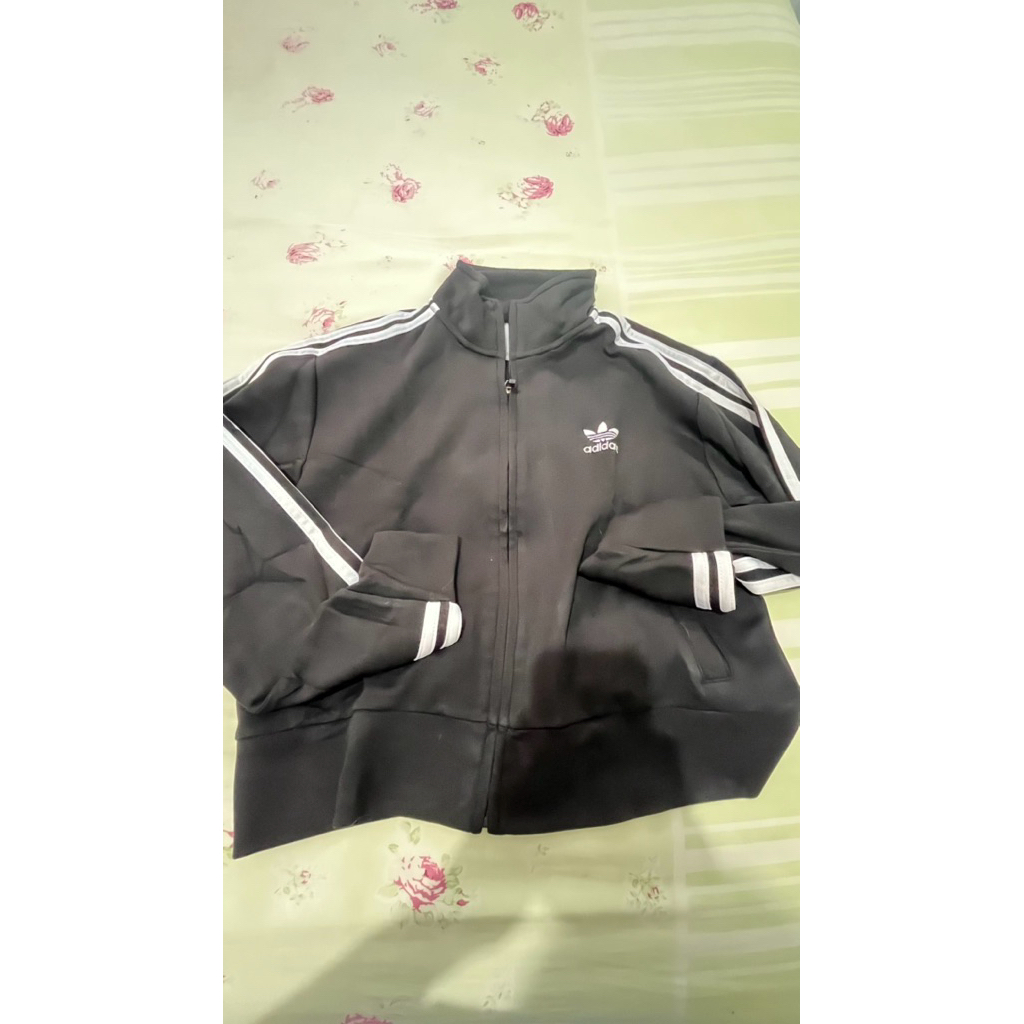 Jaket Crop Adidas