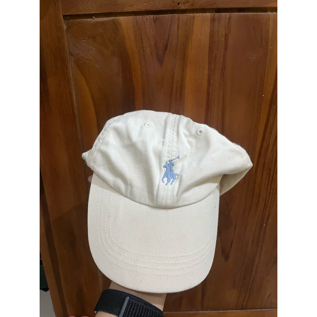 Topi Polo Cream