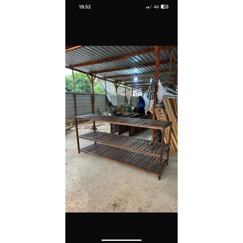 gantungan almari baju rekues