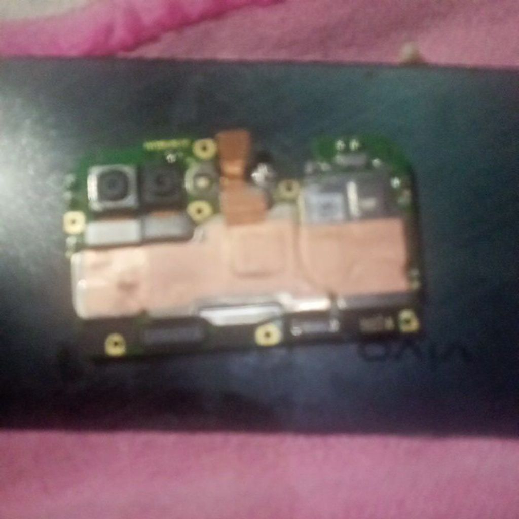 realme C2 minus