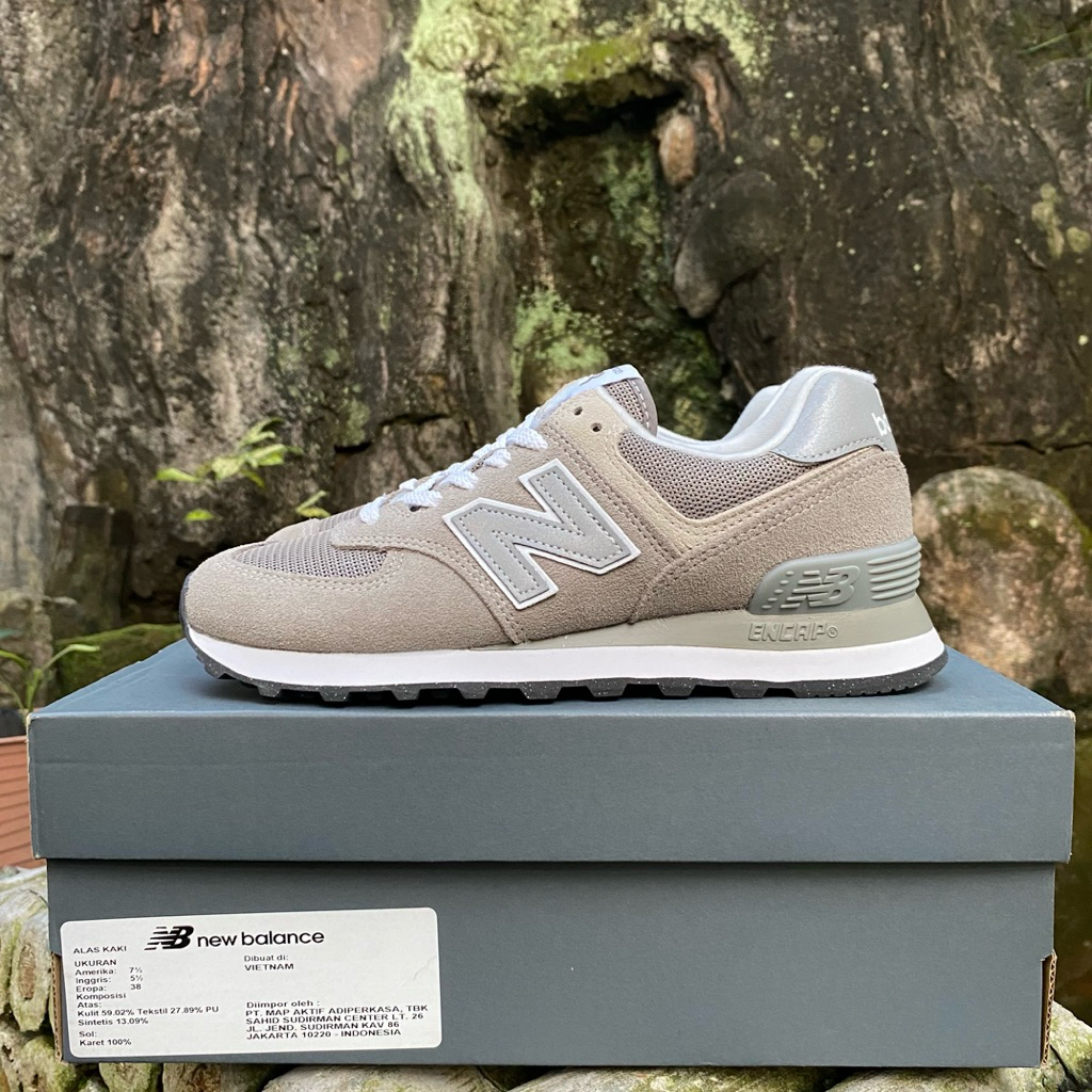 Sneakers (Women) New Balance 574 Core 'Grey White' WL574EVG Size 38 (24.5cm) Original Resmi PT MAP