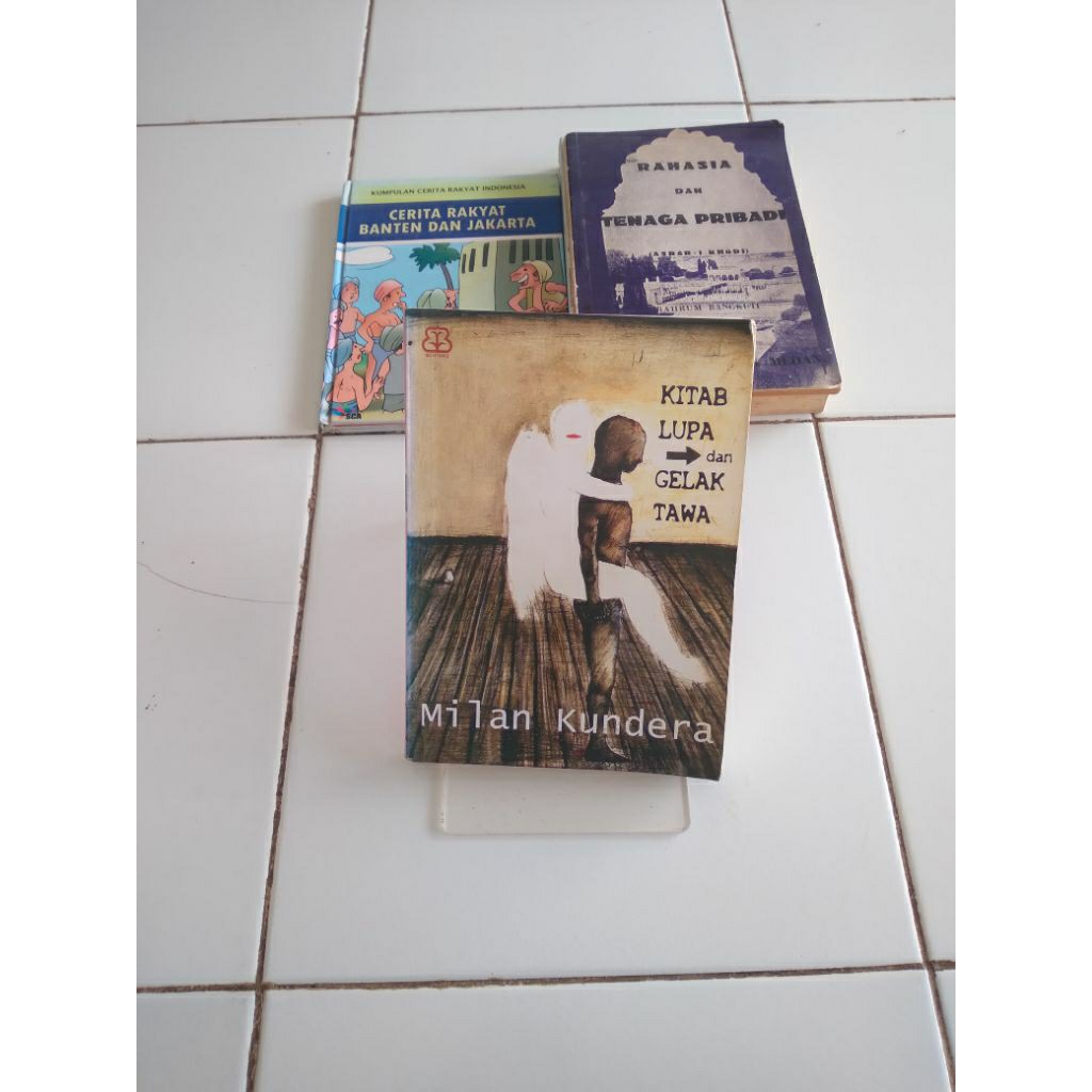 kitab lupa dan gelak tawa